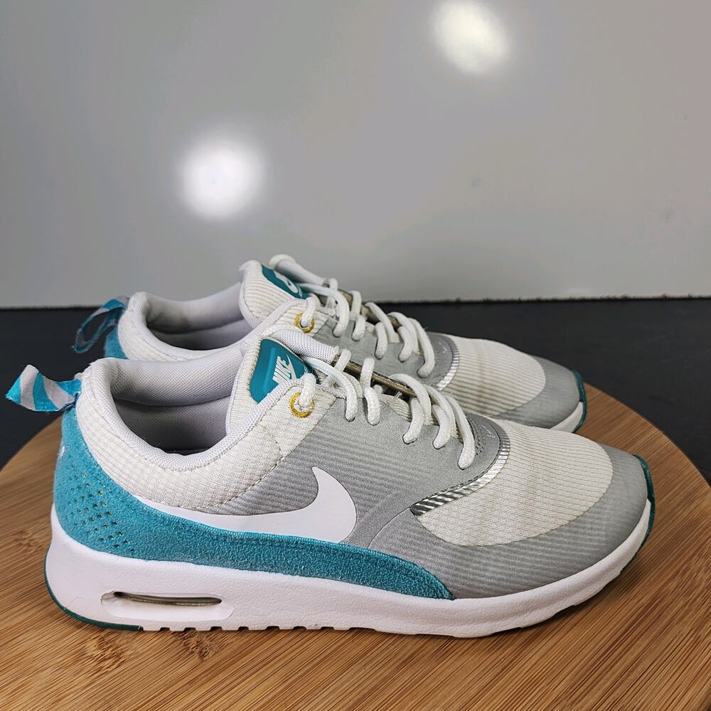 Women's Nike Air Max Thea Sz 6.5 010839 White Teal Leather Casual Walk Sneakers